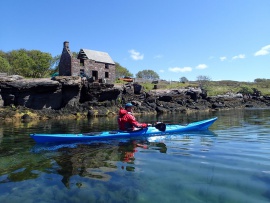 kayaking into North harbour on Soay.